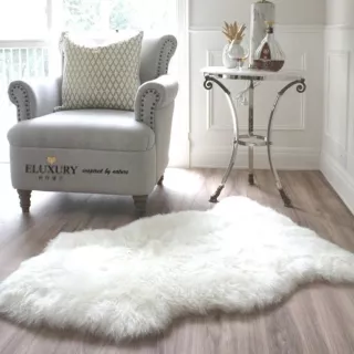 Sheepskin Rugs, Fur rugs and Cowhide Rugs