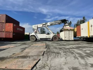 Full Truck Load Services in Surrey, BC