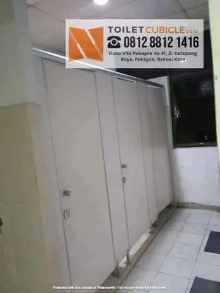 ToiletCubicle.co.id Toilet Cubicle Phenolic Gedung Telkom Bogor - ToiletCubicle.co.id